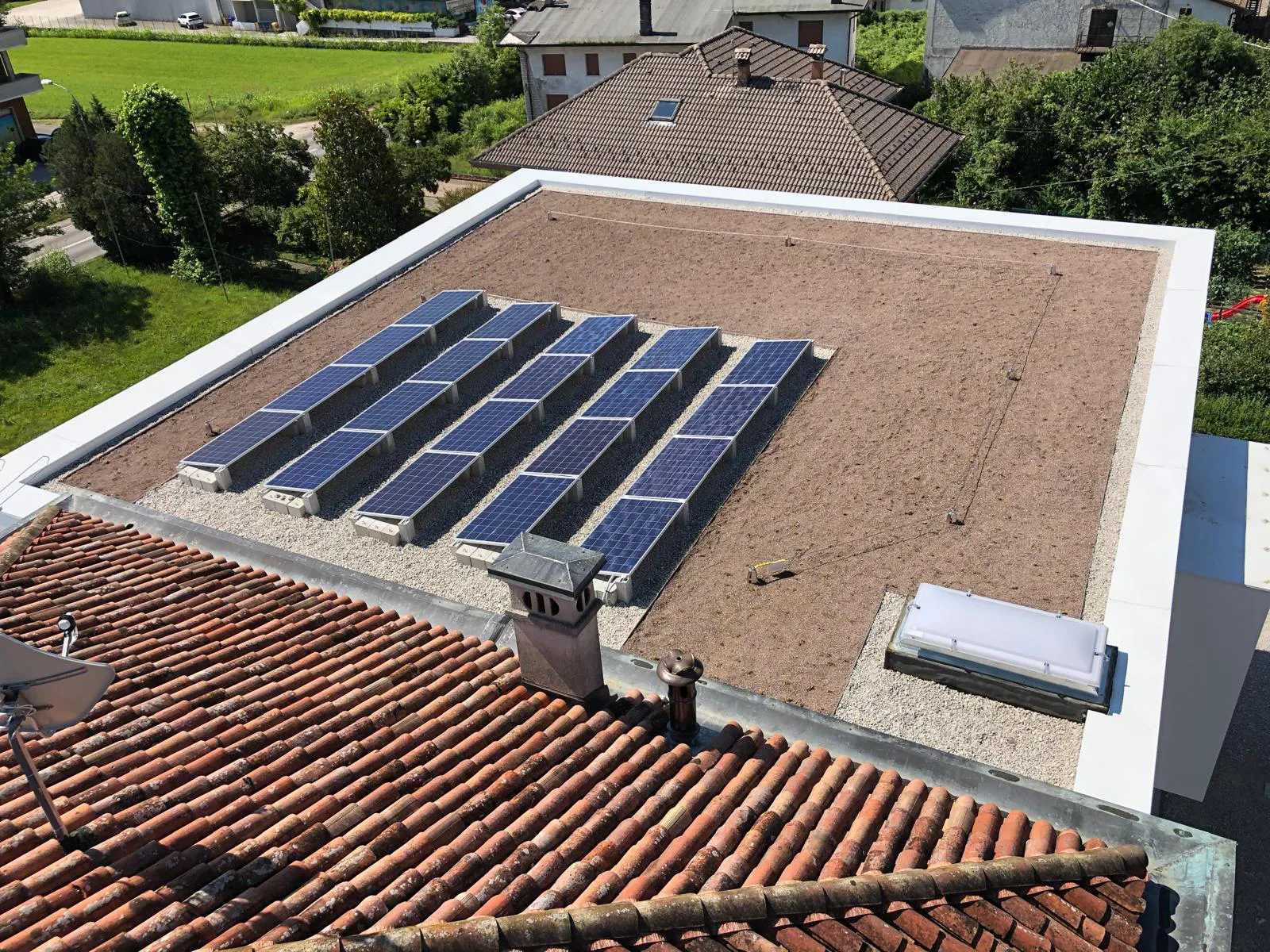 Terrazza con pannelli fotovoltaici